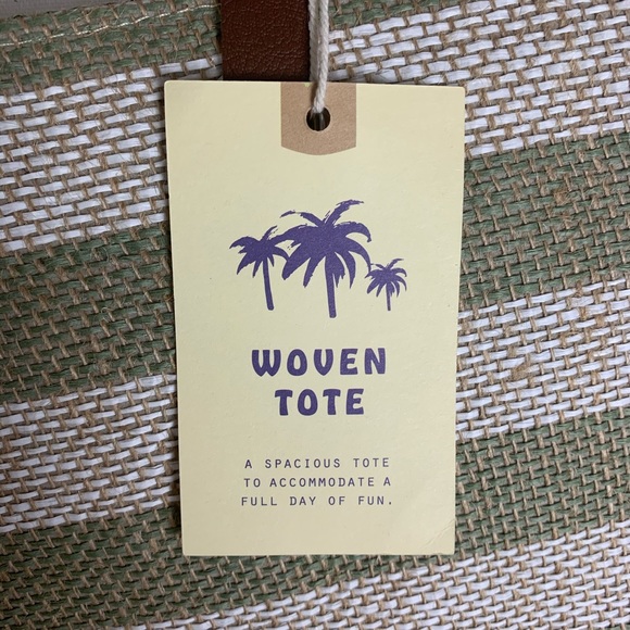 NWT Woven Tote - Picture 4 of 8
